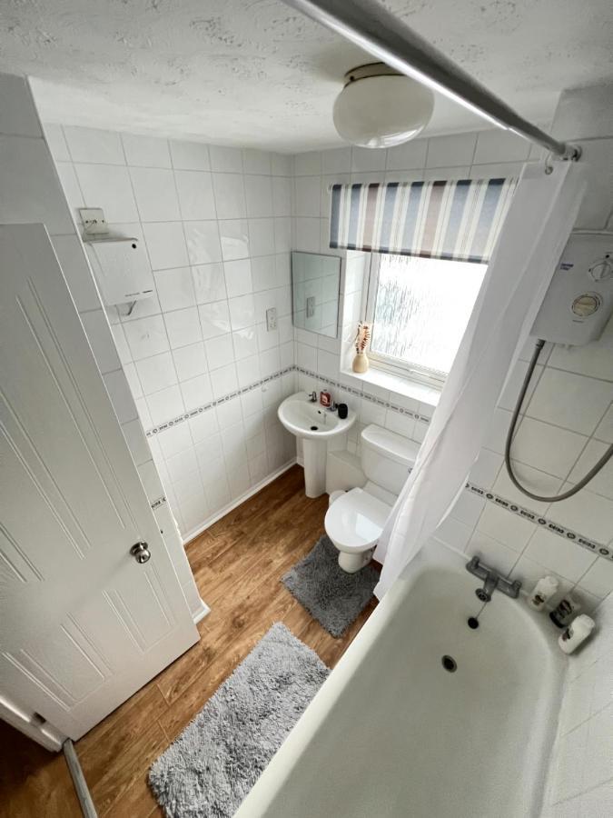 بيشوبْسْ ستورتفورد Luxury 2 Bed Apartment Stansted Airport Bishops Stortford المظهر الخارجي الصورة
